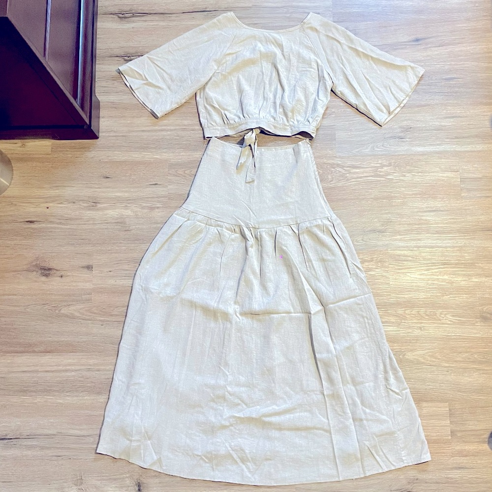 Elegant Cream Women's Dress